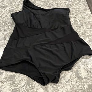 Women’s Black One Shoulder One Piece Swimsuit